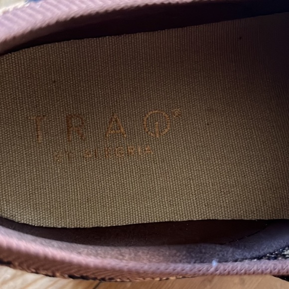 NEW Traq by Alegria Qwik Sneaker Slip on Walking Shoe Leopard 38 EUR 8-8.5 US - Picture 6 of 11